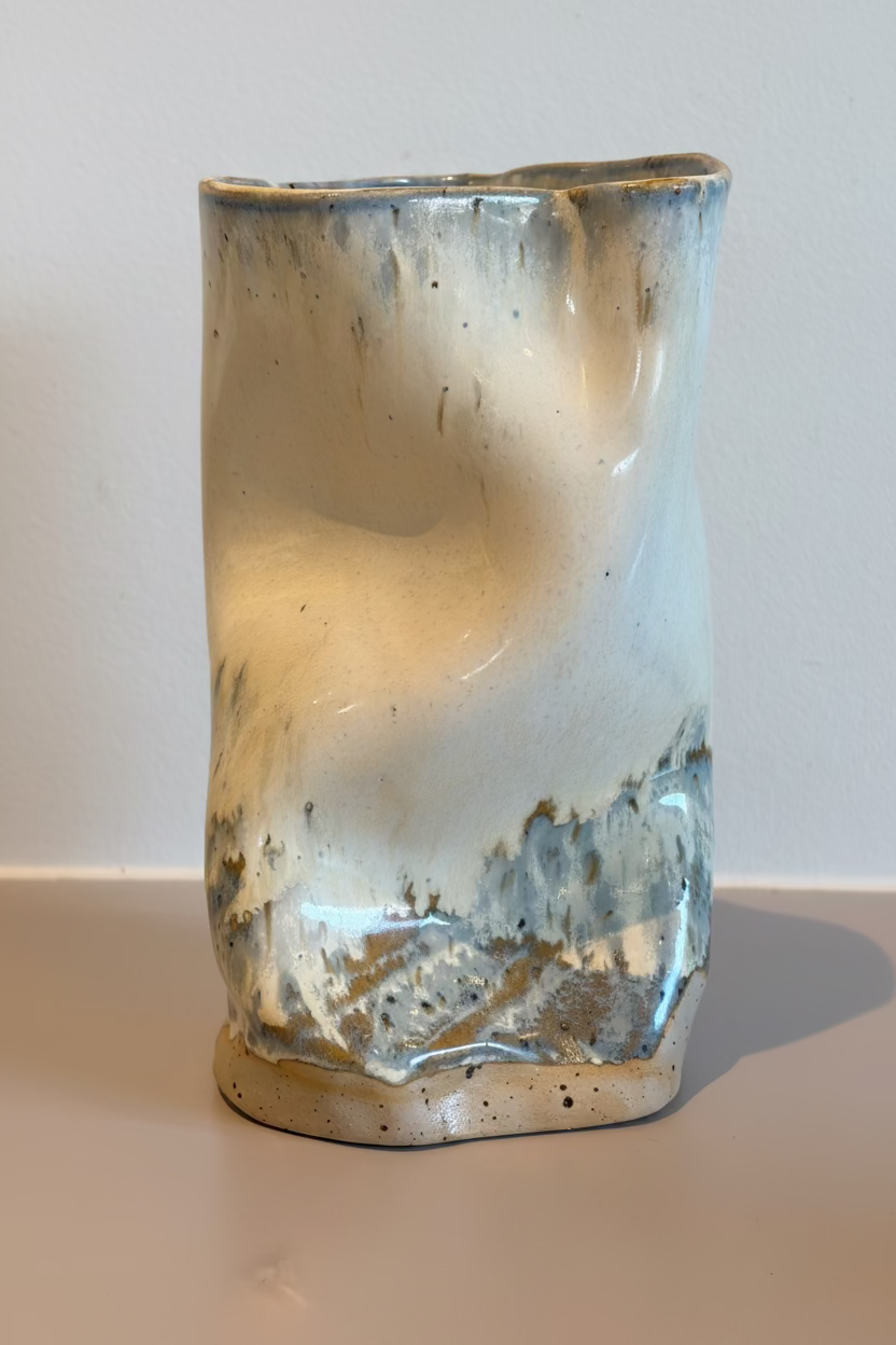 Vase i offwhite